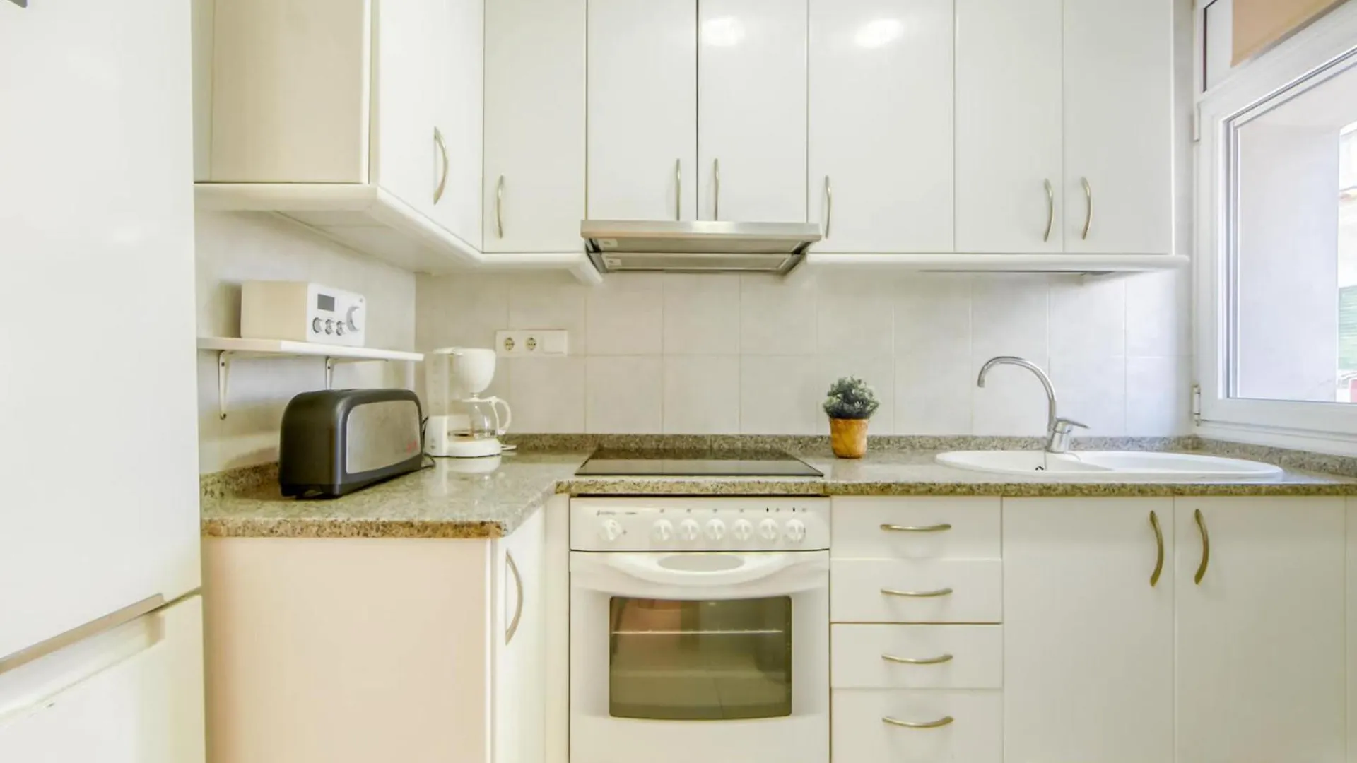 Beautiful Apartment With View Roses 0*,