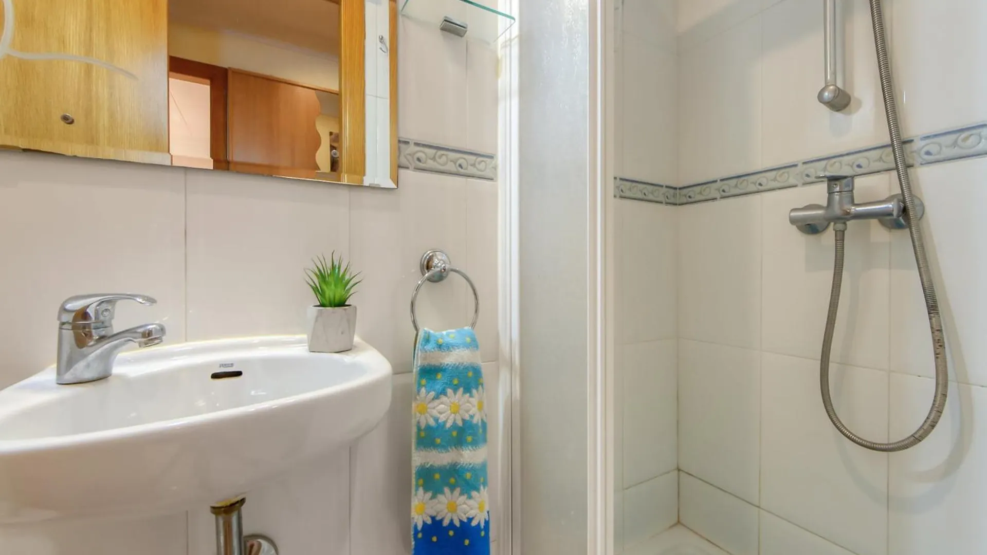 Beautiful Apartment With View Roses Spain
